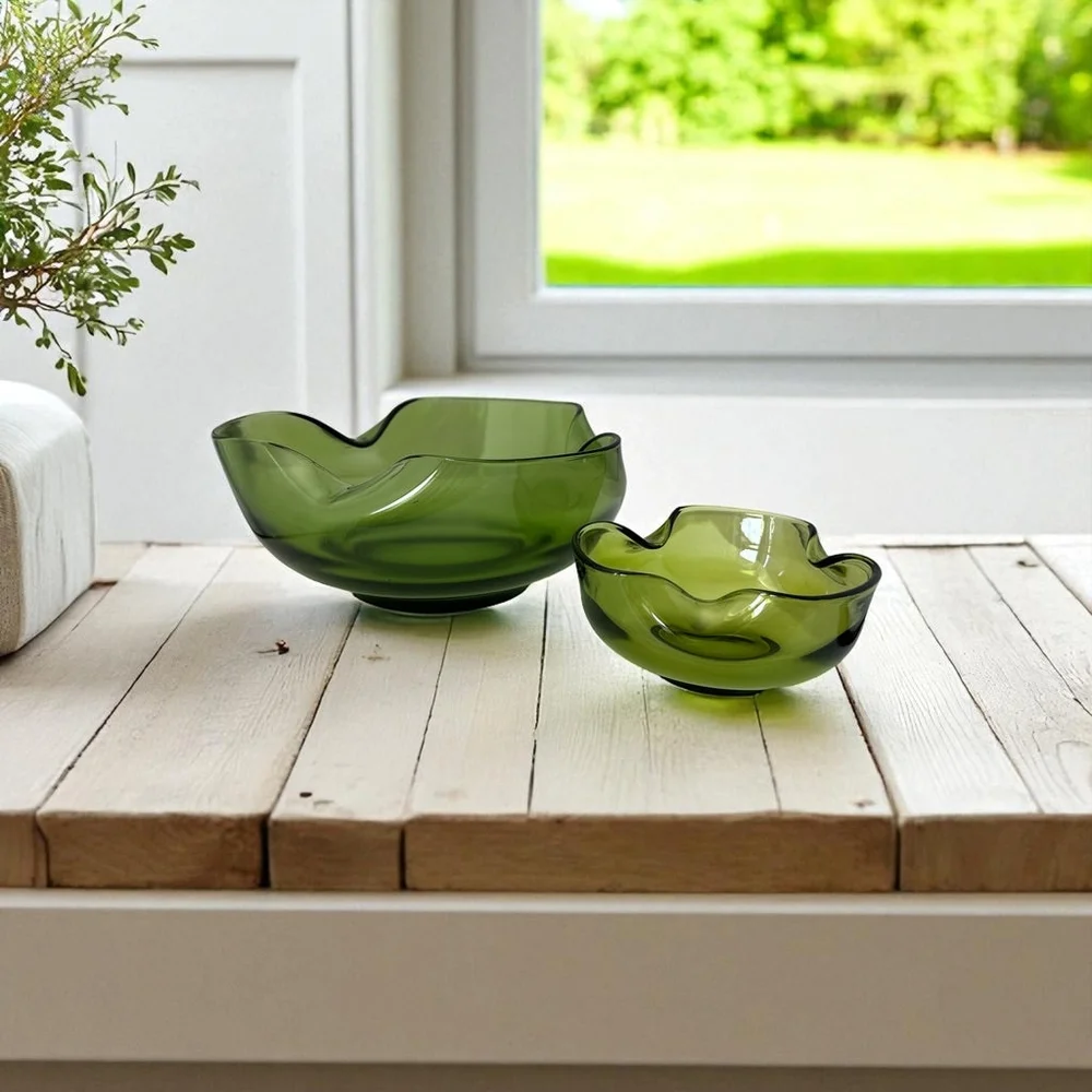 Mid Century Mod Green Glass Bowl Set